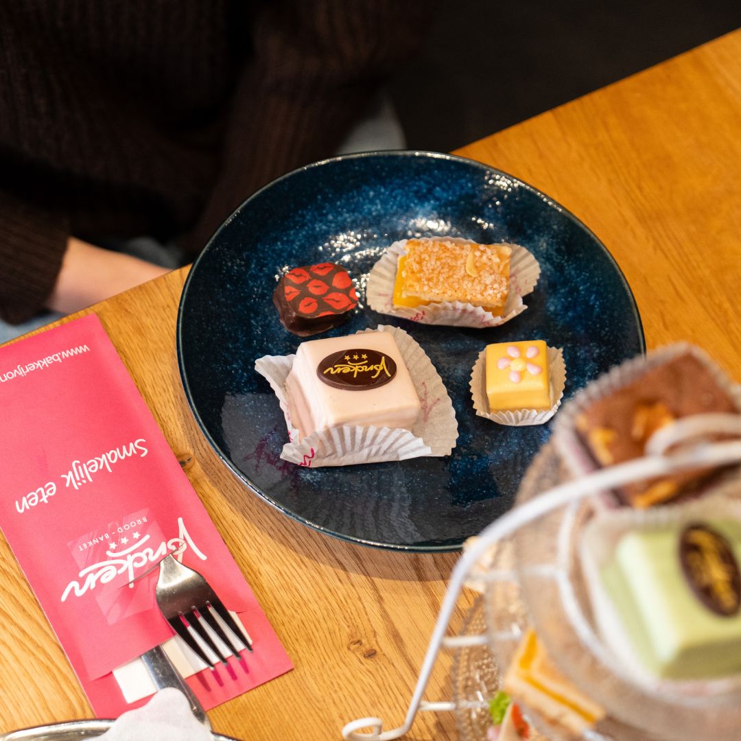 gebakjes en bonbons Voncken