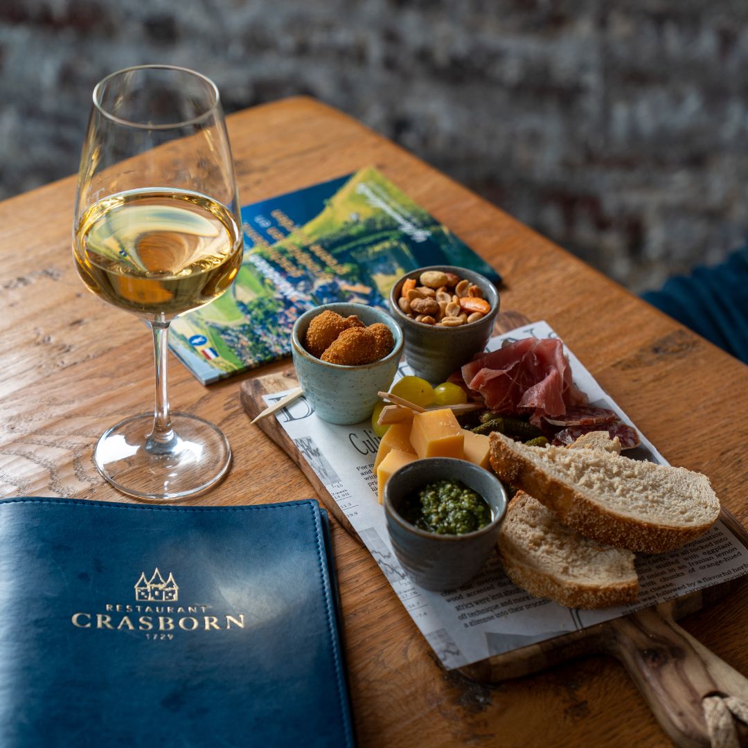 Borrelplank bij restaurant Crasborn in Thorn