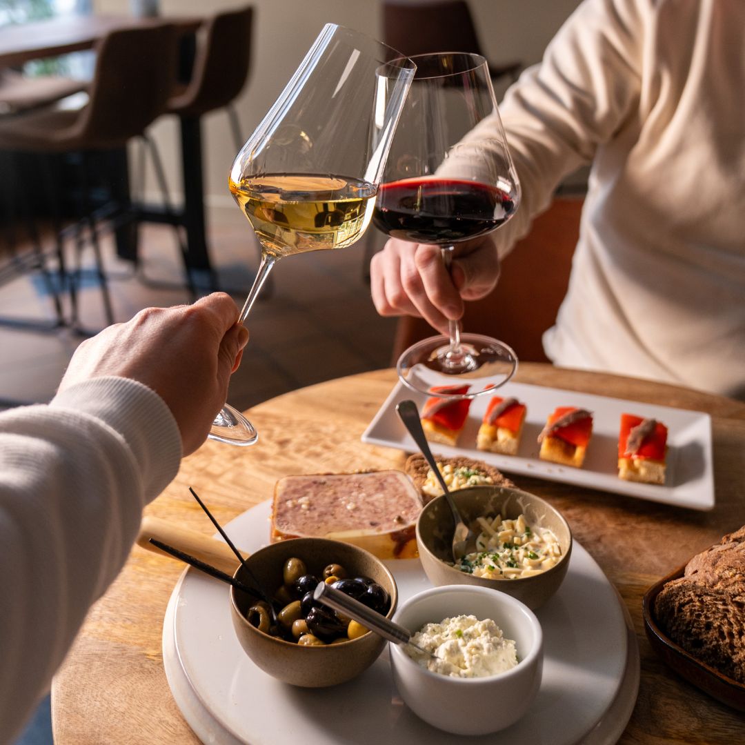Wijnproeverij bij Wijnbar Pas de L'O in Maastricht