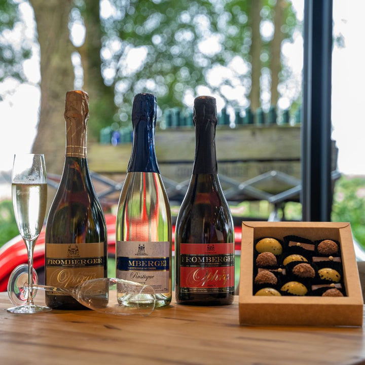 Bubbels & Chocolade wijnpakket van Wijngoed Fromberg & Geruba Chocolade