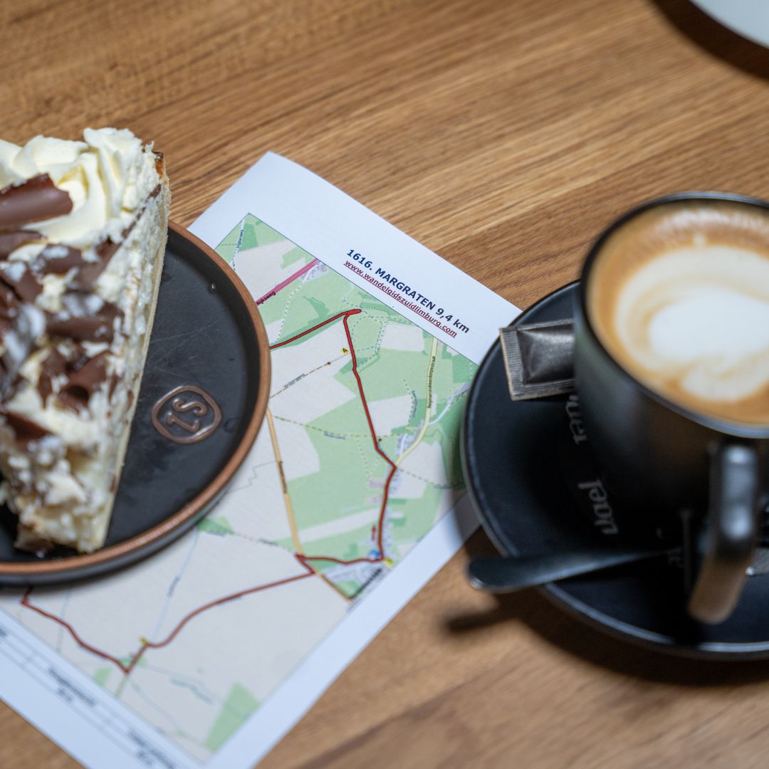 Koffie, vlaai en wandelroute bij Brasserie Robuust in Margraten 