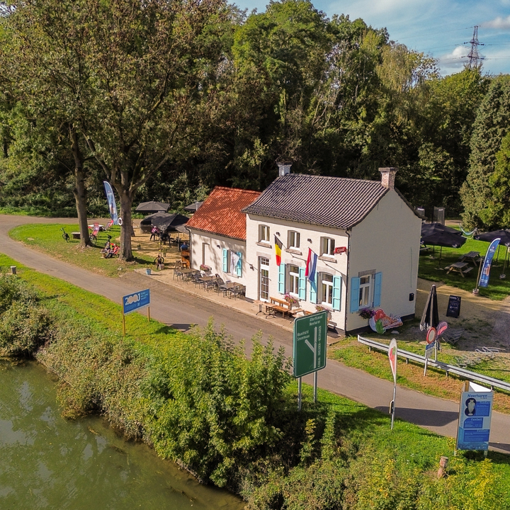 Spareribs à volonté bij De Brugwachter