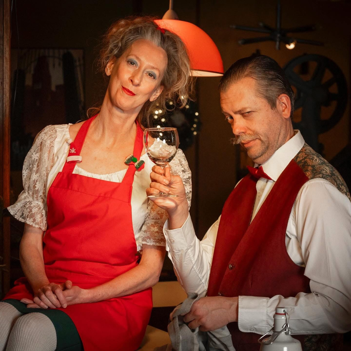 Kersttheater 'De Laatste Herberg IV' bij Mystery House in Valkenburg