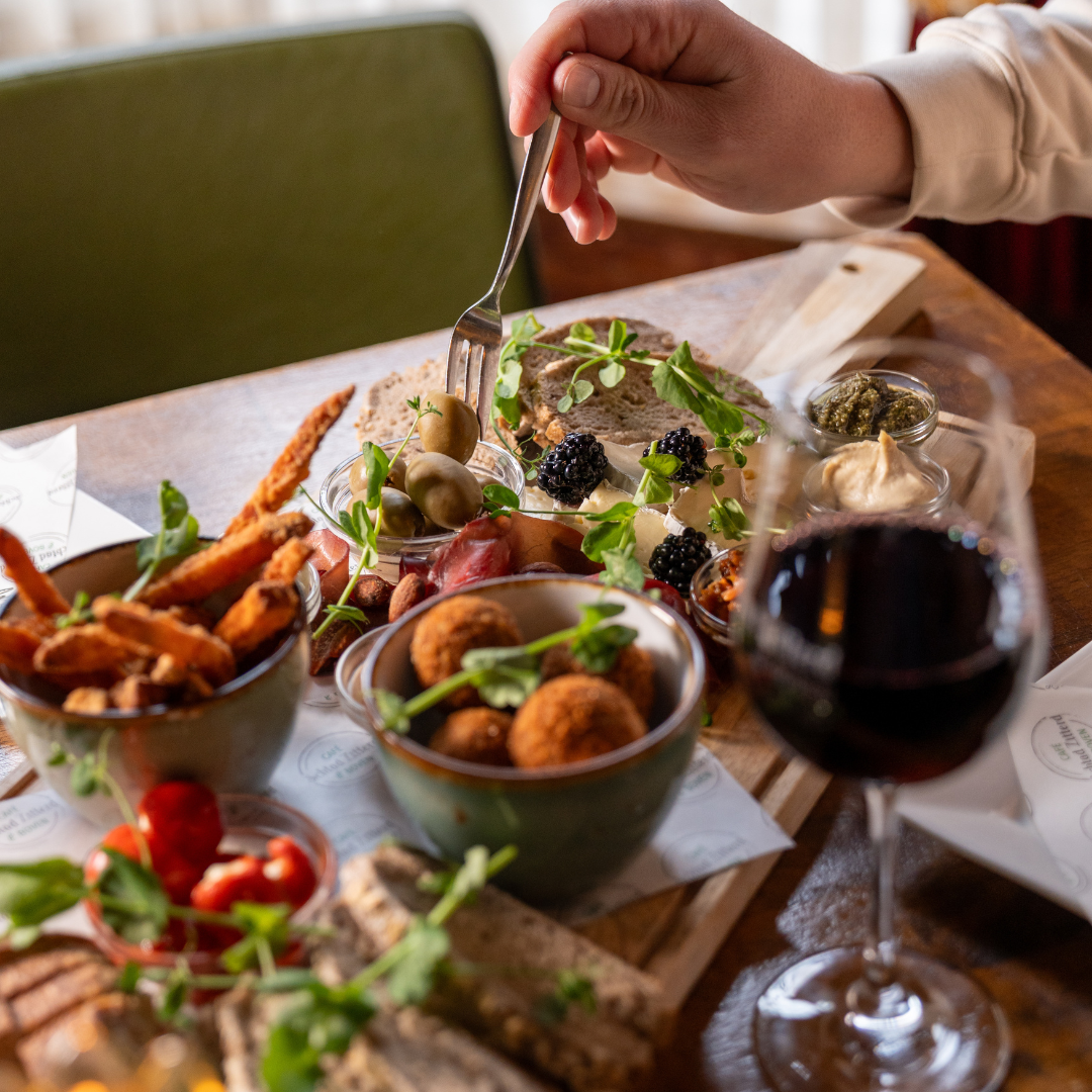 Borrel & Bites arrangement bij Schtad Zitterd